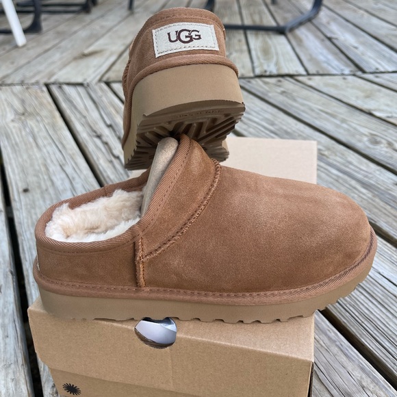 Ugg classic slipper - Picture 2 of 11